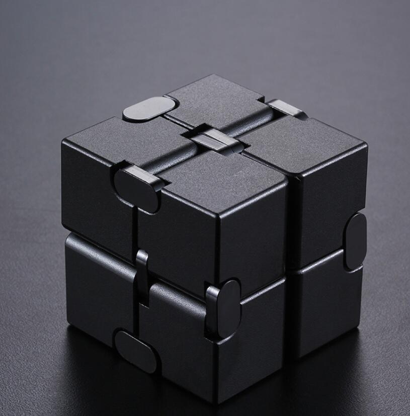 Brinquedo Anti-Stress <Br>Cubo Infinito De Alumínio
